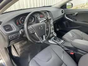 Volvo V40 (2017) thumbnail 10