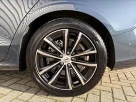 Volvo V60 (2025) thumbnail 28