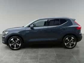 Volvo XC40 (2019) thumbnail 4
