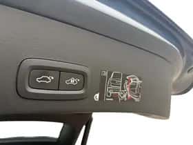 Volvo XC40 (2019) thumbnail 10