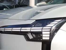 Volvo EX30 (2025) thumbnail 2