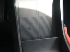 Volvo EX30 (2025) thumbnail 22