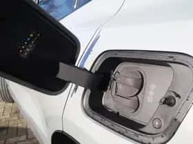 Volvo EX30 (2025) thumbnail 9