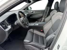 Volvo XC60 (2025) thumbnail 3