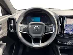 Volvo EX40 (2025) thumbnail 13