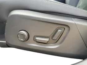 Volvo EX40 (2025) thumbnail 18