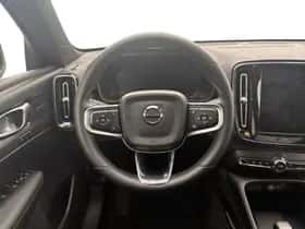 Volvo EX40 (2025) thumbnail 13