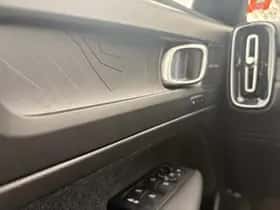 Volvo EX40 (2025) thumbnail 21