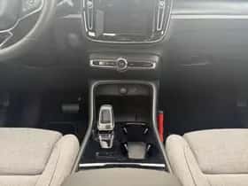 Volvo EX40 (2025) thumbnail 13