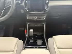 Volvo EX40 (2025) thumbnail 15