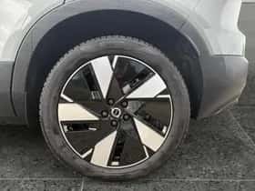 Volvo EX40 (2025) thumbnail 8