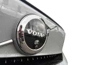 Volvo EX40 (2025) thumbnail 9