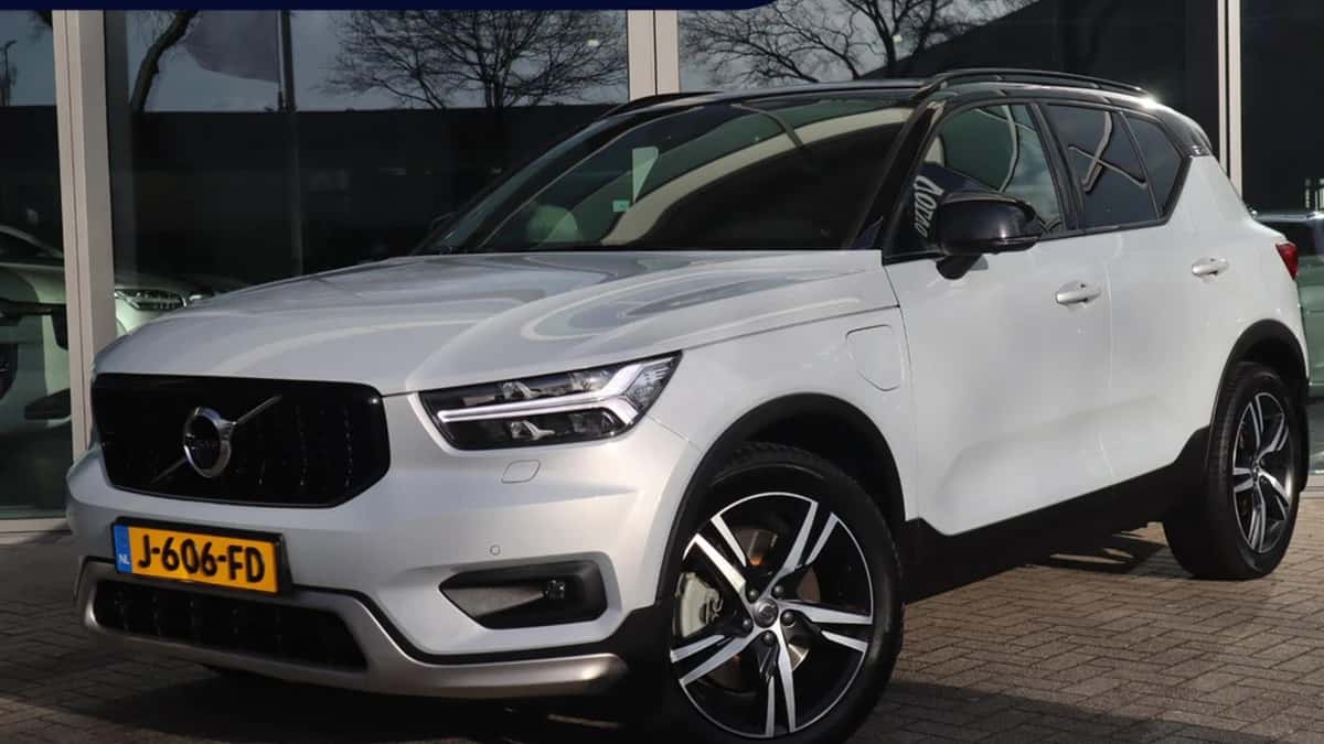 Volvo XC40 (2020) — foto 1