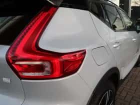 Volvo XC40 (2020) thumbnail 9