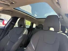 Volvo V40 (2013) thumbnail 24