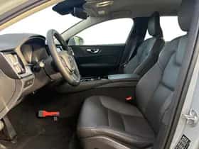 Volvo V60 (2025) thumbnail 3
