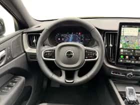 Volvo XC60 (2025) thumbnail 12