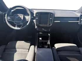 Volvo XC40 (2024) thumbnail 12