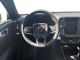 Volvo XC40 (2024) thumbnail 13