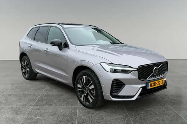 Volvo XC60 (2025) thumbnail 2