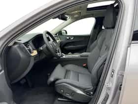 Volvo XC60 (2025) thumbnail 3