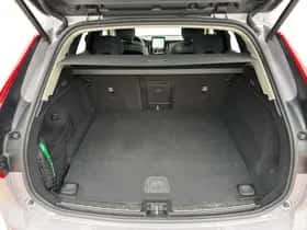 Volvo XC60 (2025) thumbnail 9