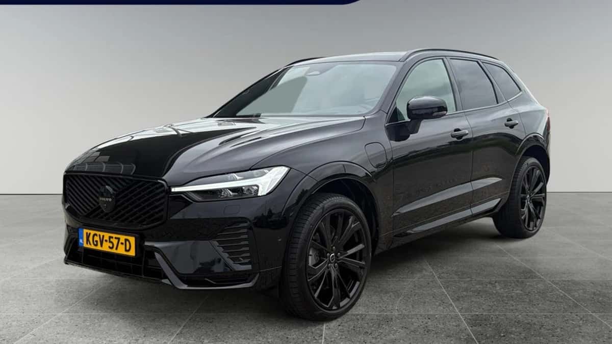Volvo XC60 (2025) — foto 1