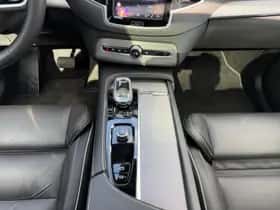 Volvo XC90 (2024) thumbnail 15