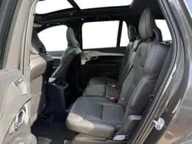 Volvo XC90 (2024) thumbnail 8