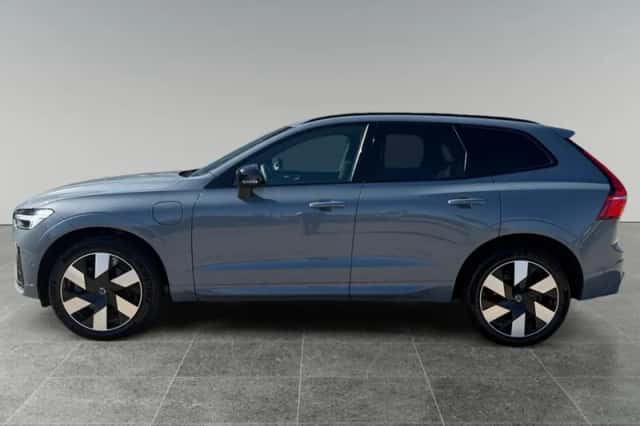 Volvo XC60 (2023) thumbnail 5