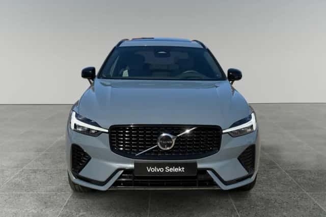 Volvo XC60 (2023) thumbnail 6