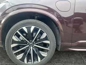 Volvo XC90 (2025) thumbnail 7