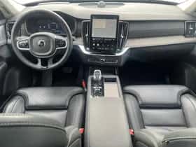 Volvo XC90 (2025) thumbnail 8