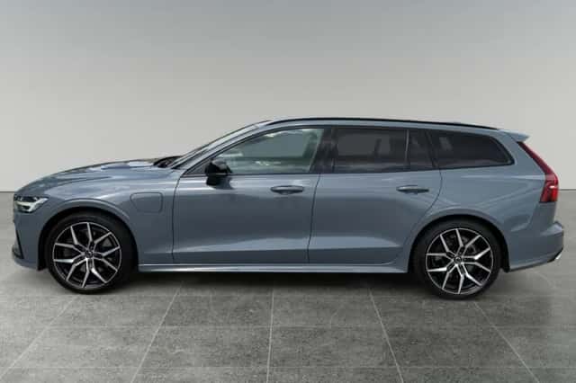 Volvo V60 (2022) thumbnail 4