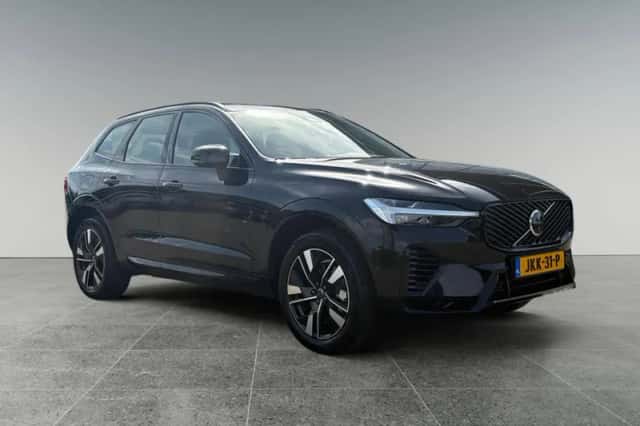 Volvo XC60 (2025) thumbnail 2