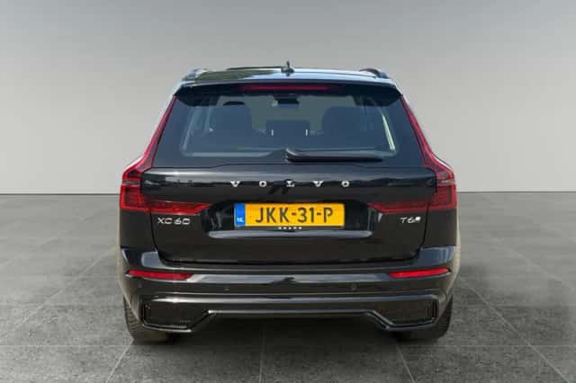 Volvo XC60 (2025) thumbnail 6
