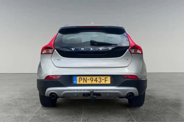 Volvo V40 (2017) thumbnail 6
