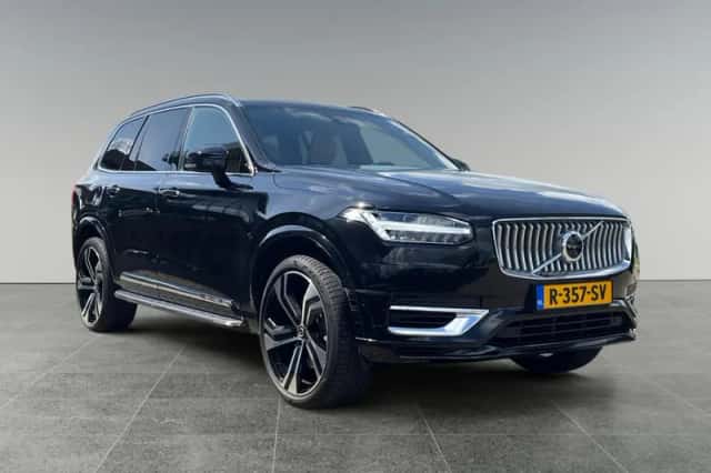 Volvo XC90 (2022) thumbnail 2