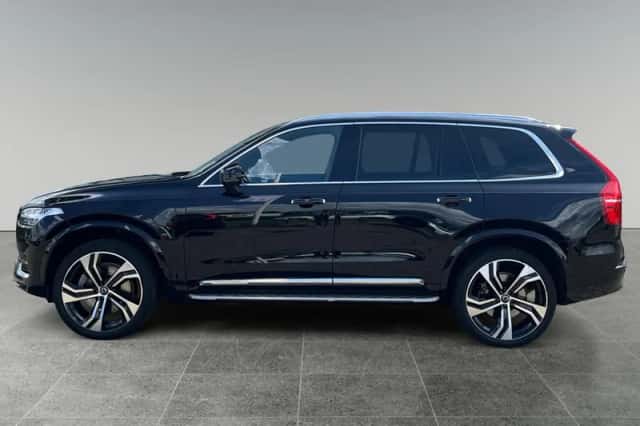 Volvo XC90 (2022) thumbnail 4