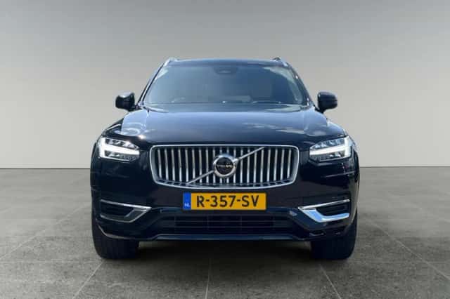 Volvo XC90 (2022) thumbnail 5