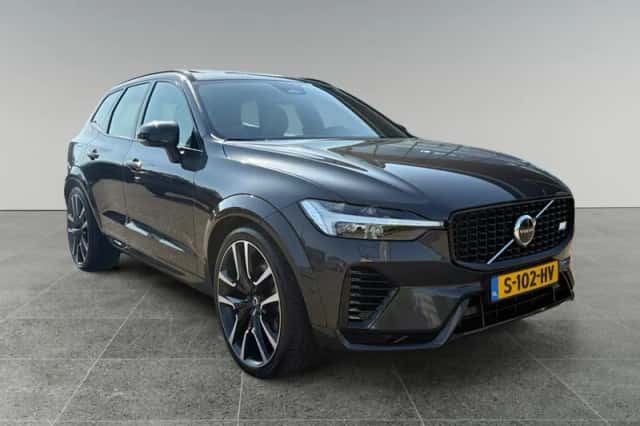Volvo XC60 (2023) thumbnail 2