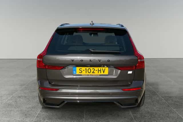 Volvo XC60 (2023) thumbnail 6