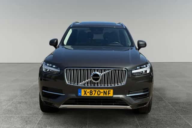 Volvo XC90 (2018) thumbnail 5