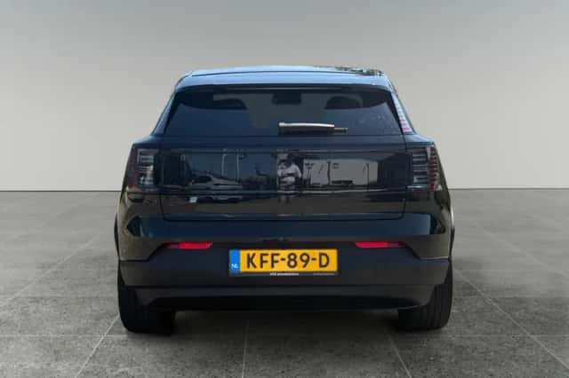 Volvo EX30 (2026) thumbnail 6