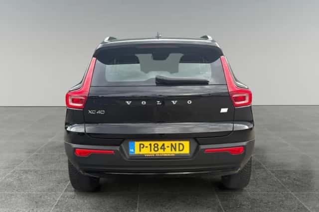 Volvo XC40 (2022) thumbnail 4