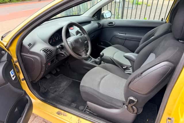 Peugeot 206 (2003) thumbnail 6