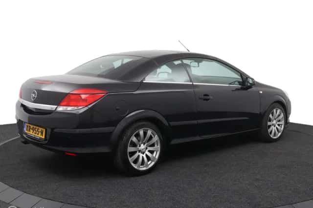 Opel Astra (2007) thumbnail 4