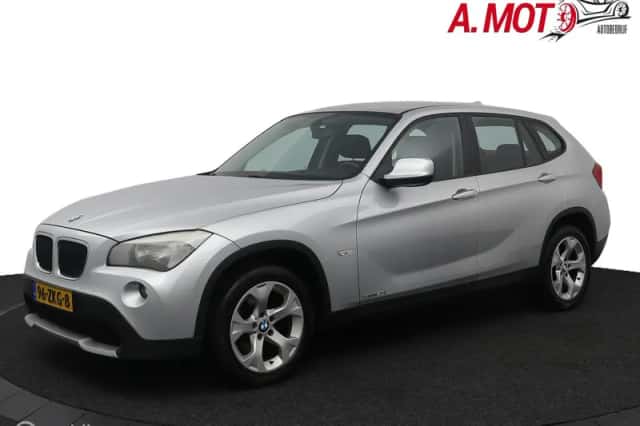BMW X1 (2012) thumbnail 1