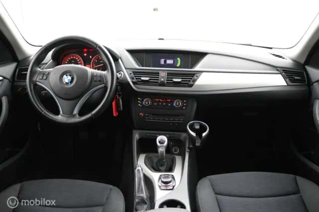 BMW X1 (2012) thumbnail 4