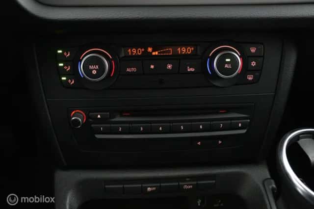 BMW X1 (2012) thumbnail 6